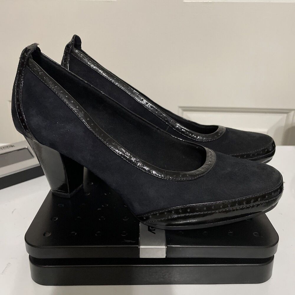 Clarks Artisan Active Air Pumps Women's Size 7 Black Suede Leather Heels